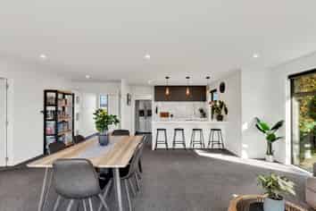 516 East Maddisons Road, ROLLESTON