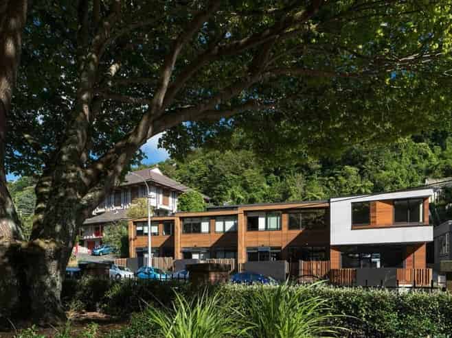 2/26 Glenmore Street, Thorndon