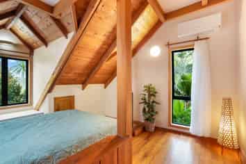 181 Laingholm Drive, Laingholm