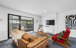 45 Tukapa Street, Westown