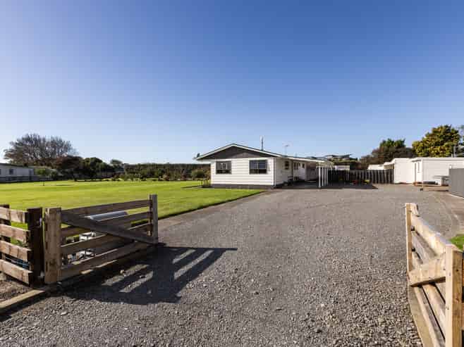 19 Waipureku Street, Clive