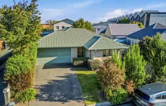 51 Parade Court, Addington