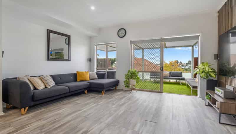 8 Quarter Deck Lane, Gulf Harbour
