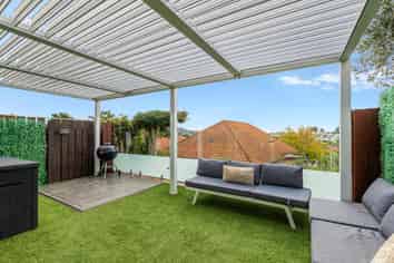 8 Quarter Deck Lane, Gulf Harbour