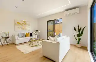 16F Grande Vue Road, Papatoetoe