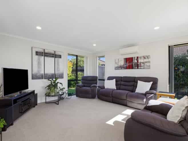 38 Atlantic Close, Papamoa