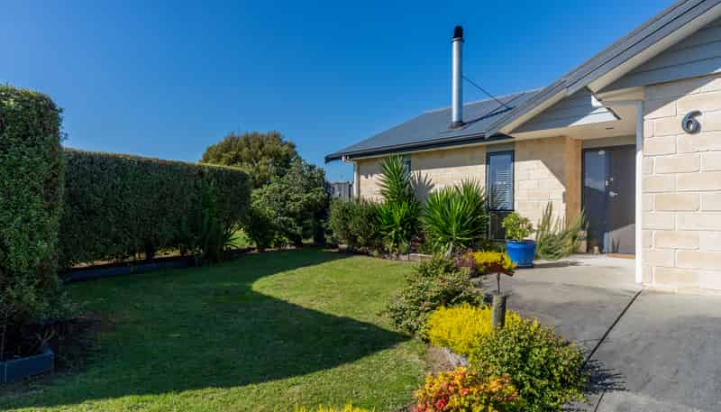 6 Karlos Lane, Levin