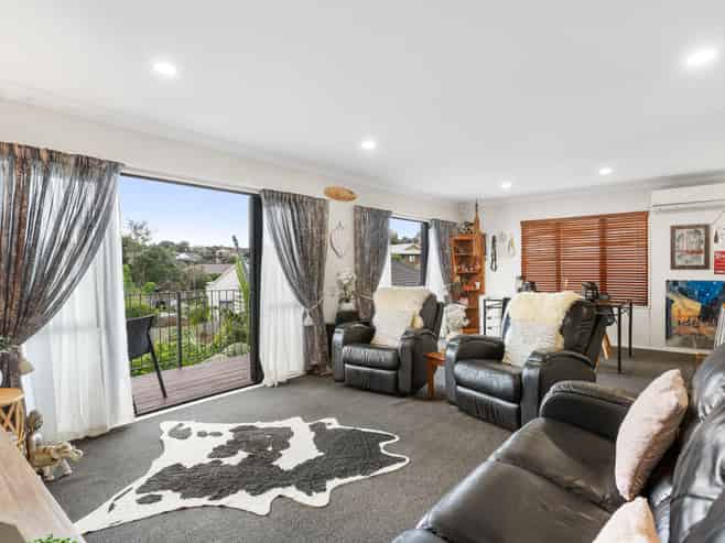1/7 Ribbonwood Crescent, Goodwood Heights