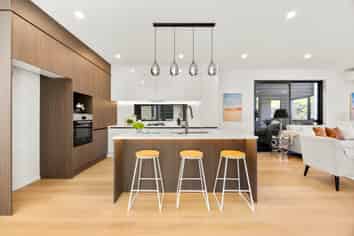 6 Tikati Rise, Long Bay