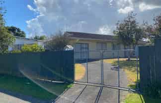 4 Waimahia Avenue, Weymouth