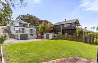 84 Wade River Road, Stanmore Bay