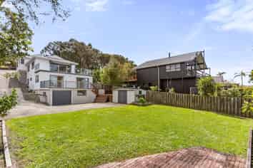 84 Wade River Road, Stanmore Bay