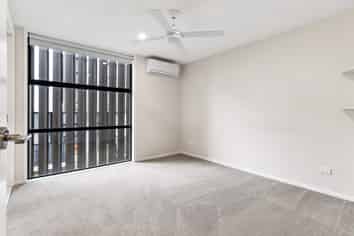 7B Range View Road, Mount Albert