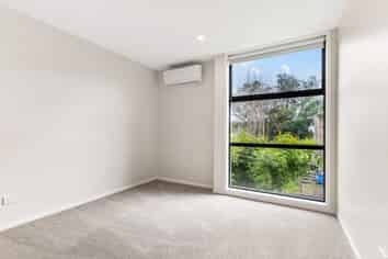 7B Range View Road, Mount Albert