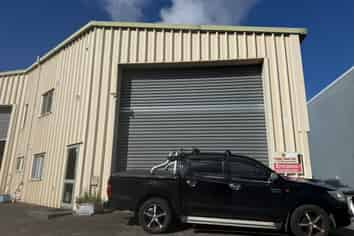 Tidy Industrial Unit Available