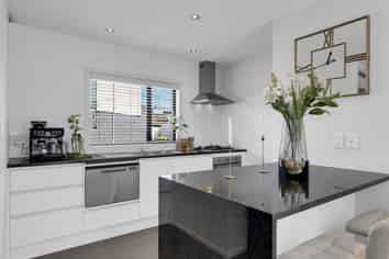 7/189 Massey Street, Frankton