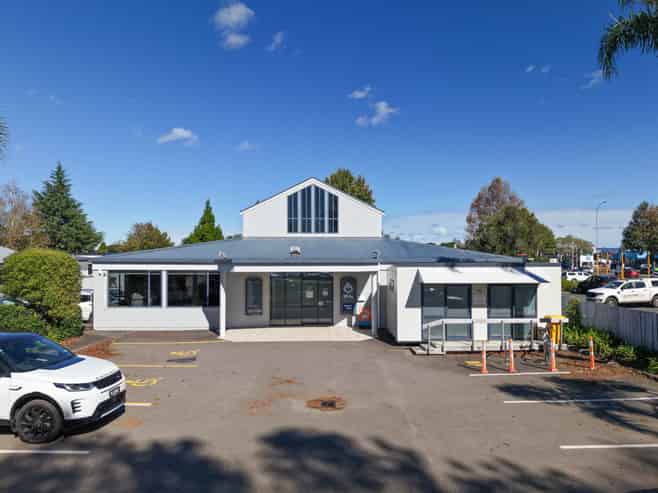 FULLY LEASED MEDICAL CENTRE
