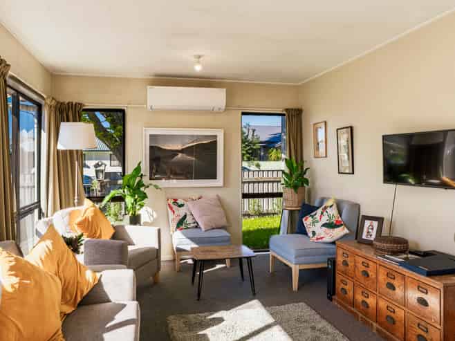 100 Sylvan Road, Parkvale