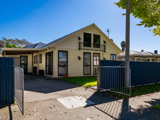 100 Sylvan Road, Parkvale