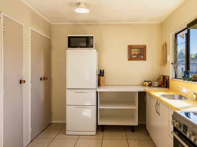100 Sylvan Road, Parkvale