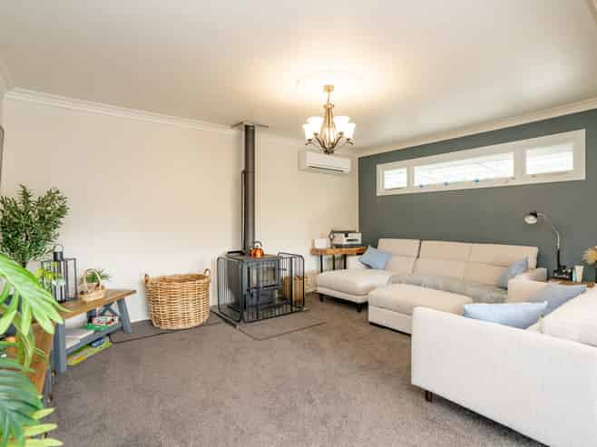 37 James Street, Glengarry