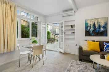 78 Seaview Road, Castor Bay