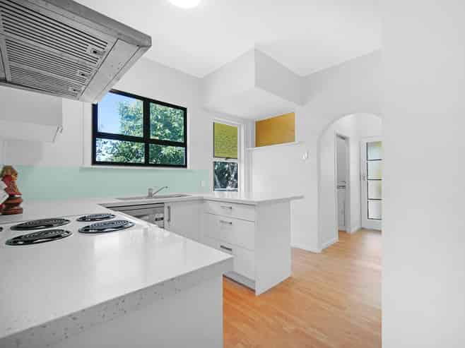 2 Rewi Road, Royal Oak
