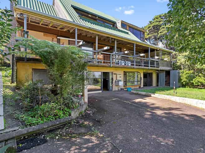 71 Attwood Road, Paremoremo