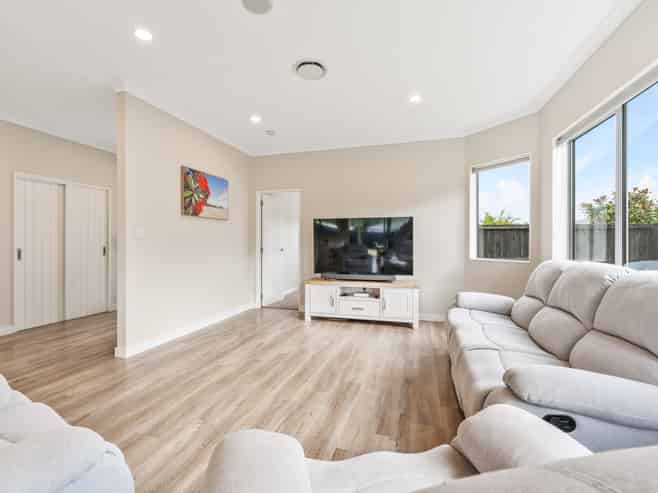 4 Lewis Younie Road, Kumeu