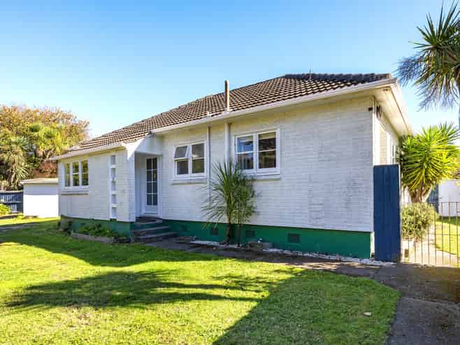 33 Riley Crescent, Woolston