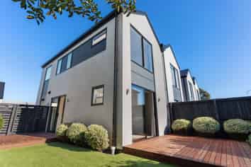 5/64 Brockworth Place, Riccarton