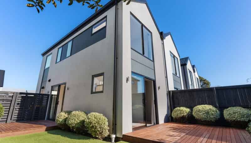 5/64 Brockworth Place, Riccarton