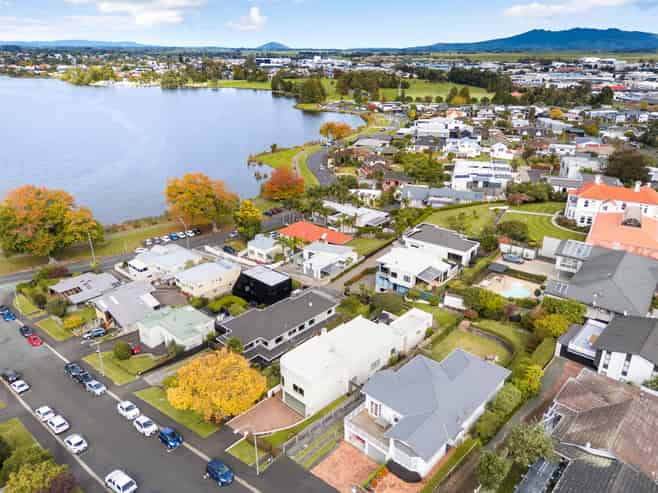 6 Fowlers Avenue, Hamilton Lake