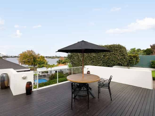 6 Fowlers Avenue, Hamilton Lake