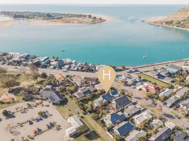 10 Wakatu Avenue, Moncks Bay