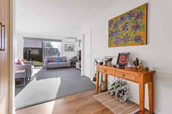 11/101 Mackworth Street, Woolston