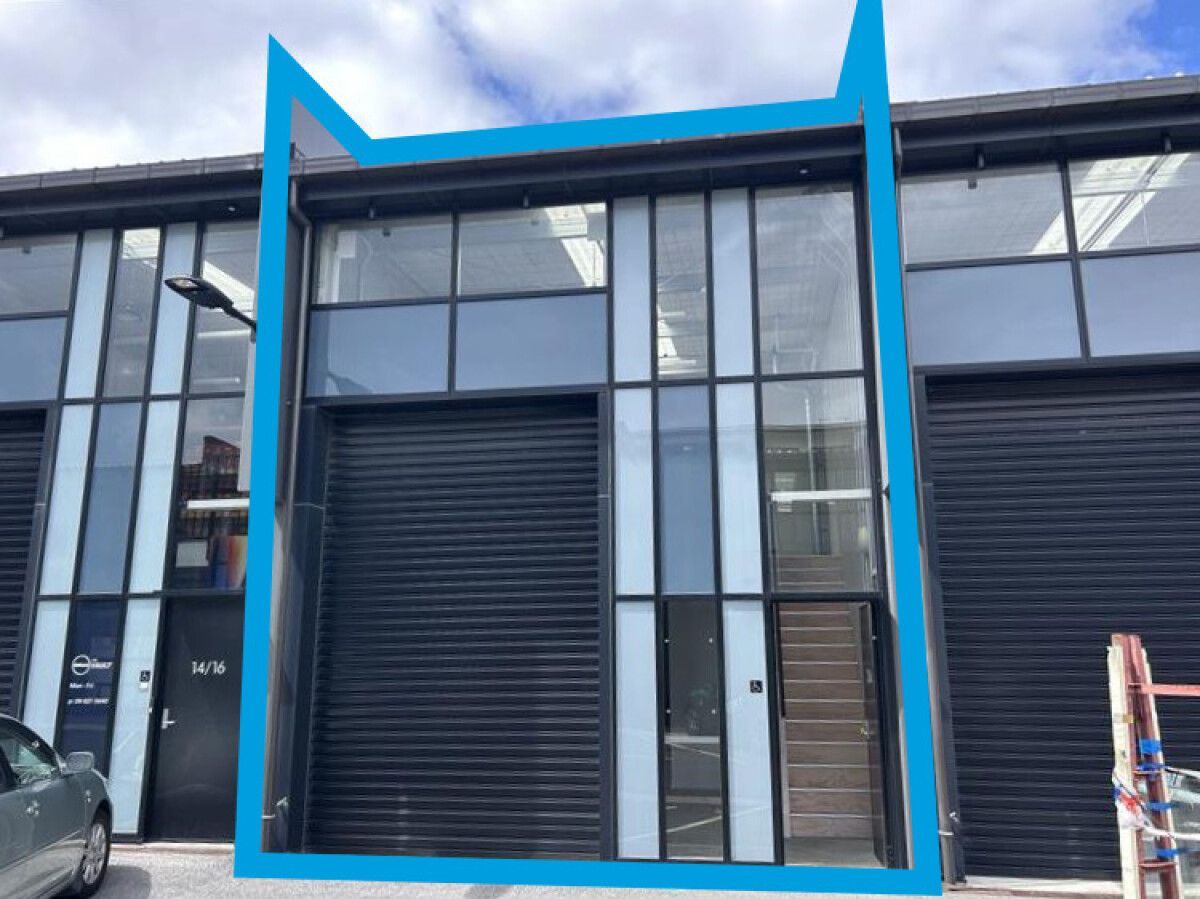 North-Facing Industrial Unit with Easy Access - Więcej