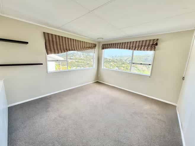 A/17 Castle Crescent, Stokes Valley