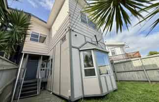 A/17 Castle Crescent, Stokes Valley