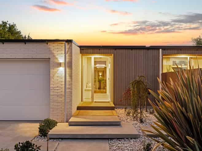 461 Johns Road, Harewood