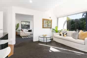 2/37C Glenharrow Avenue, AVONHEAD