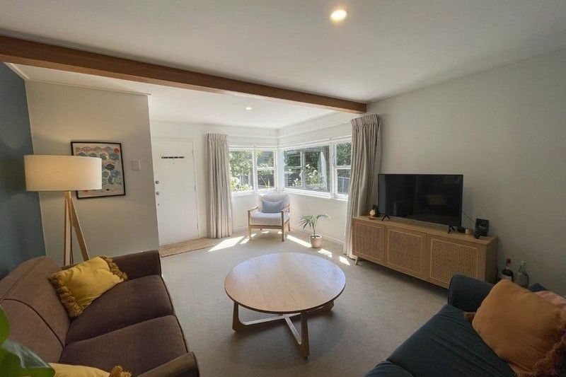 1/4 Baroda Street, Khandallah, Wellington - Meer