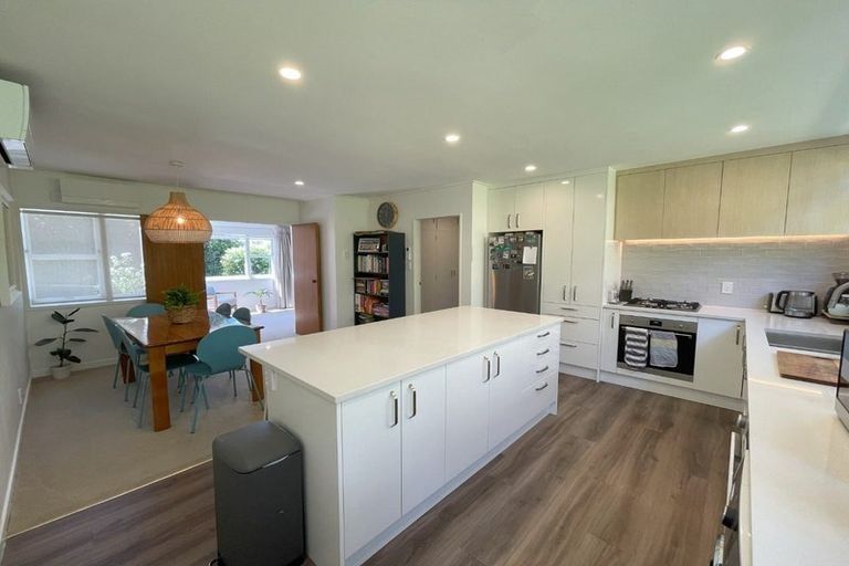 1/4 Baroda Street, Khandallah, Wellington - Aanzicht 2