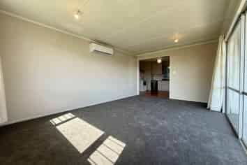 27 Lorenzen Bay Road, Raglan