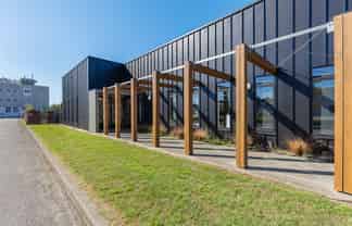 Modern Professional Offices on CBD Fringe
