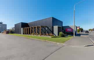 Modern Professional Offices on CBD Fringe