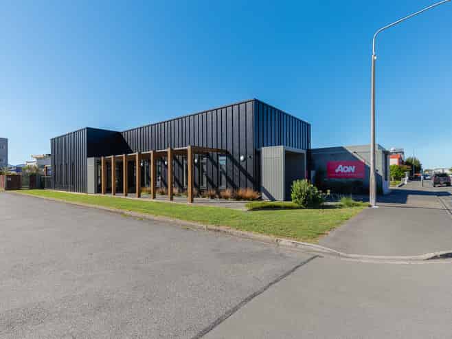 Modern Professional Offices on CBD Fringe