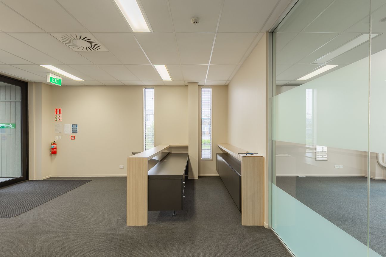 Modern Professional Offices on CBD Fringe - Altro
