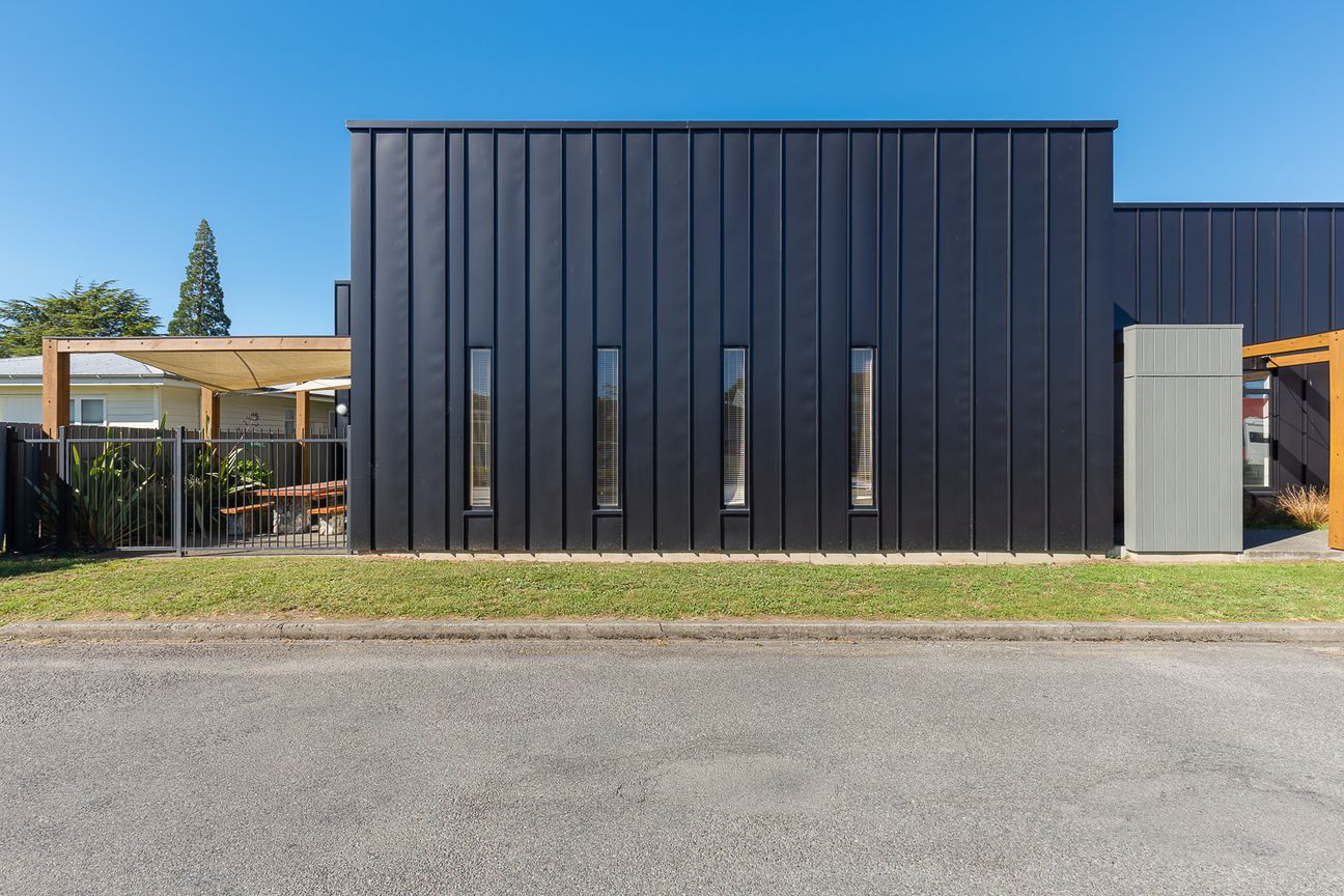 Modern Professional Offices on CBD Fringe - Vista 6