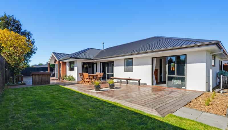 6B Pemberton Drive, DARFIELD